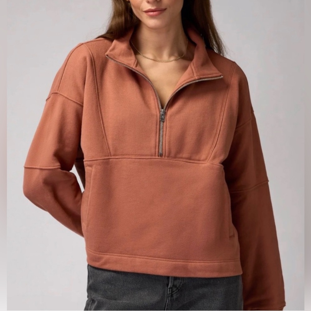 EUC Spiritual Gangster Shay Half Zip Crewneck Size Small